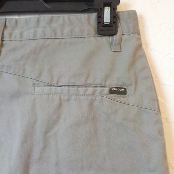 Volcom VMonty Shorts Green Flat Front Men 28 - Picture 6 of 9